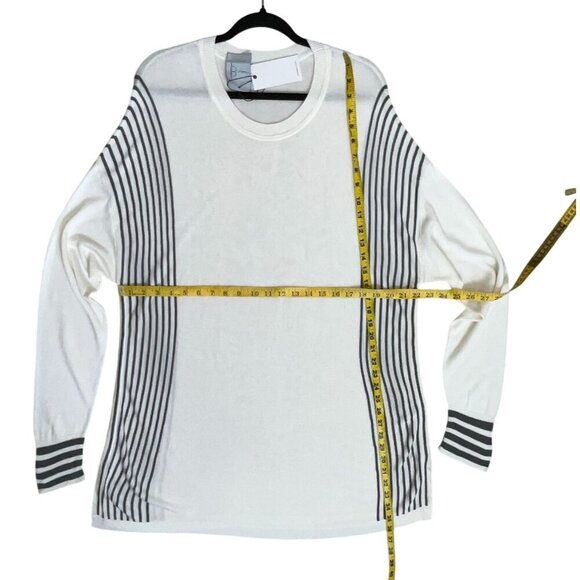 B Collection by Bobeau Curvy Gray Striped Long Sleeve Ivory Sweater 2x NWT - Picture 7 of 9